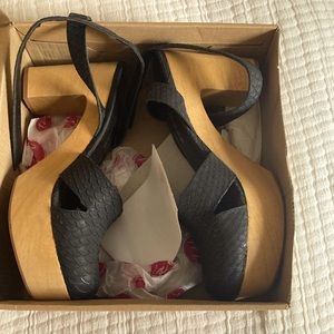 Freepeople Matisse platform shoes. Never worn.